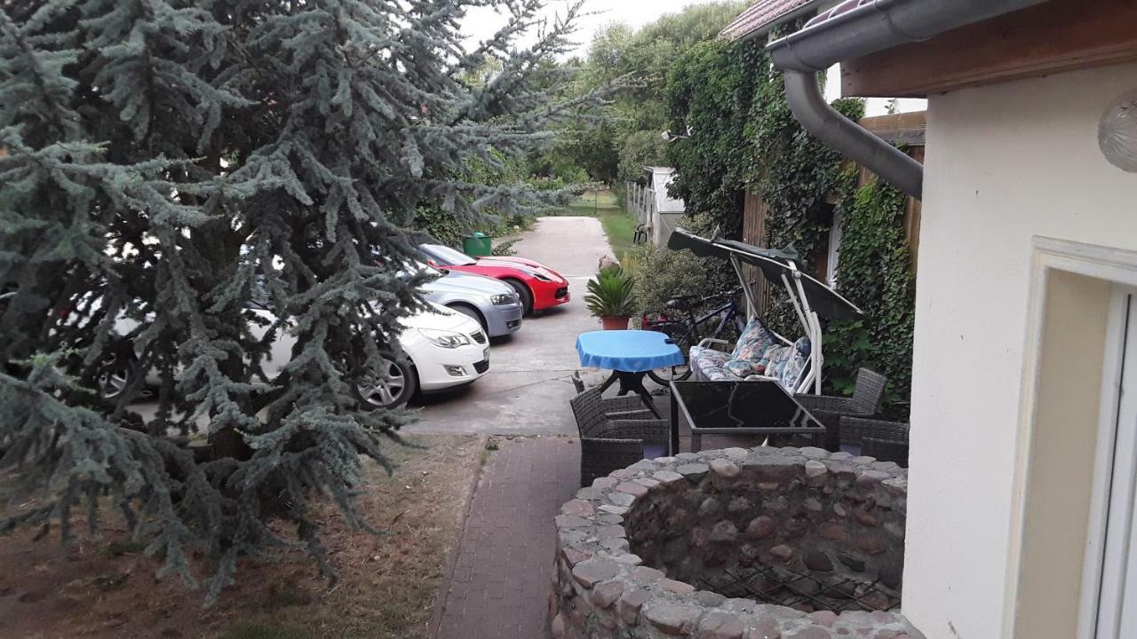 Gaestezimmer Sommer Locktow Eksteriør bilde